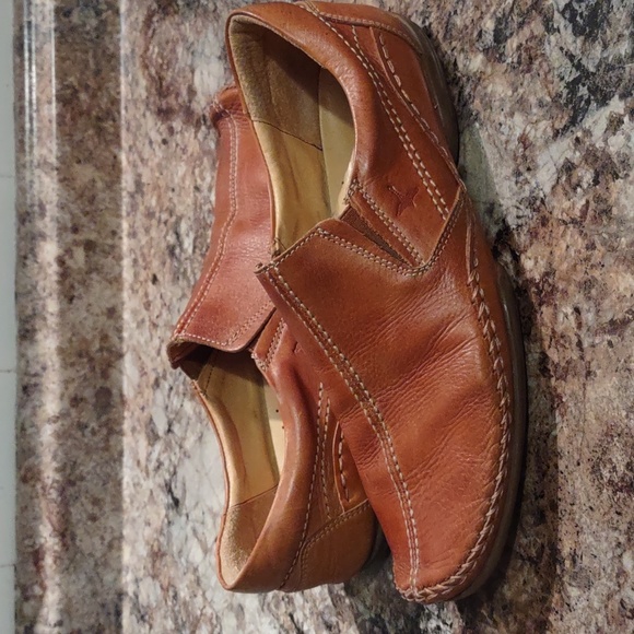 PIKOLINOS Men's San Telmo Leather Loafers - Picture 1 of 8